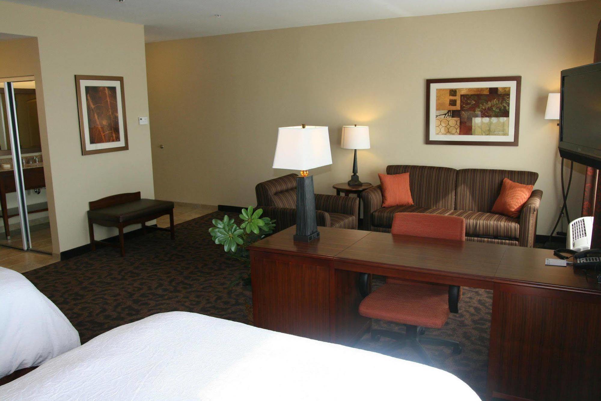 Hampton Inn & Suites Fort Worth/Forest Hill Room photo